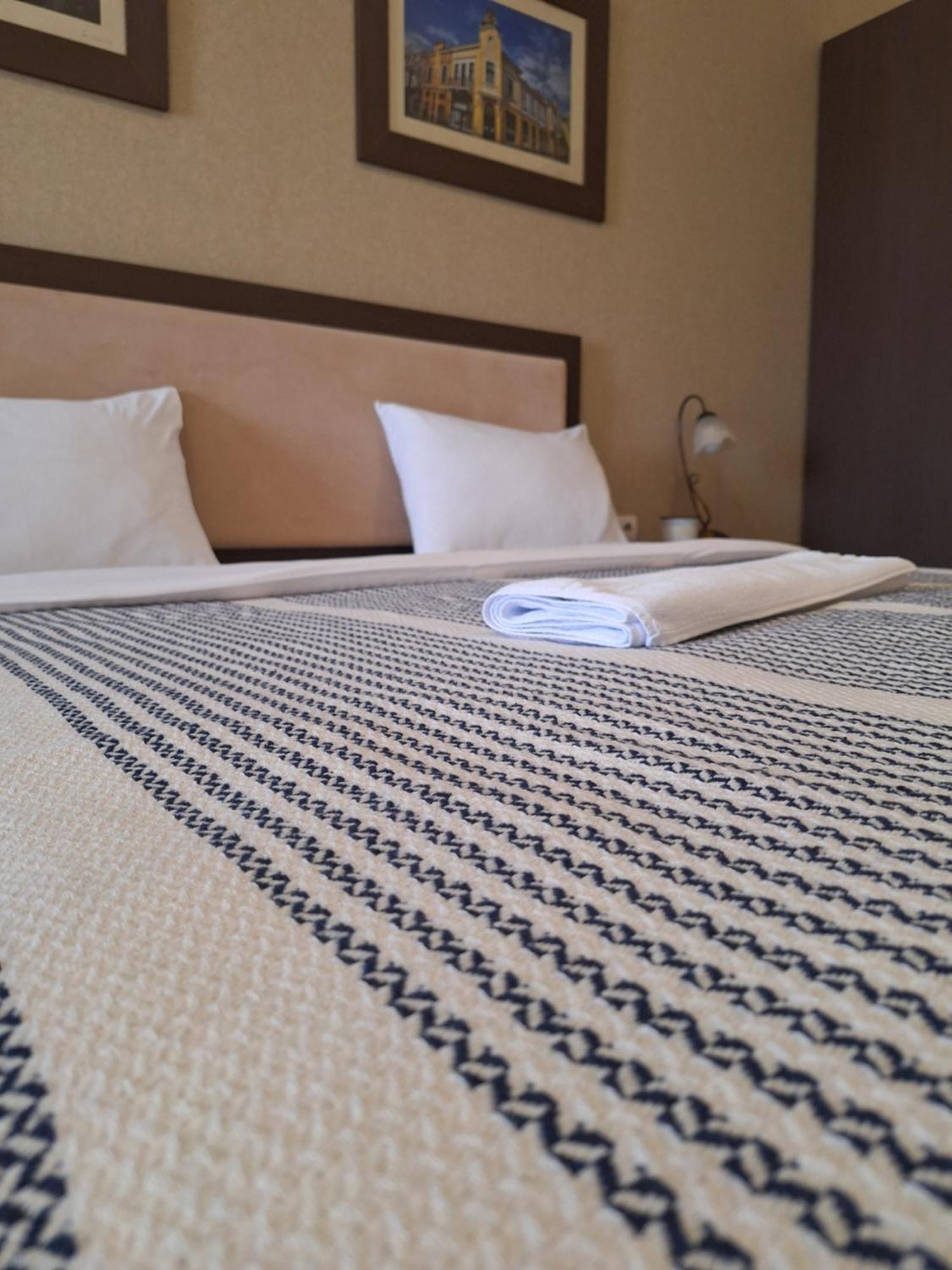 Garni Hotel Ema Крагуевац Екстериор снимка