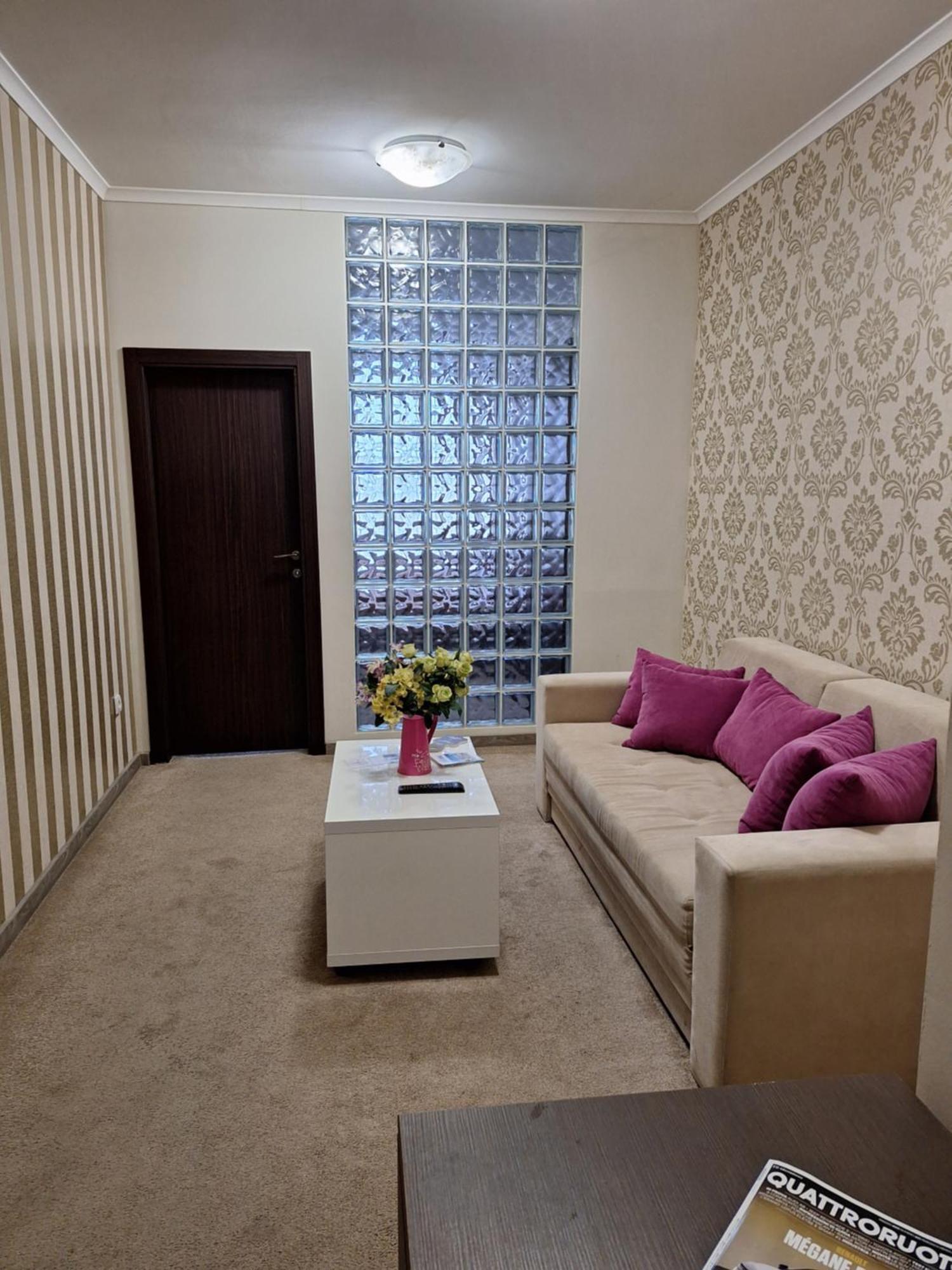 Garni Hotel Ema Крагуевац Екстериор снимка